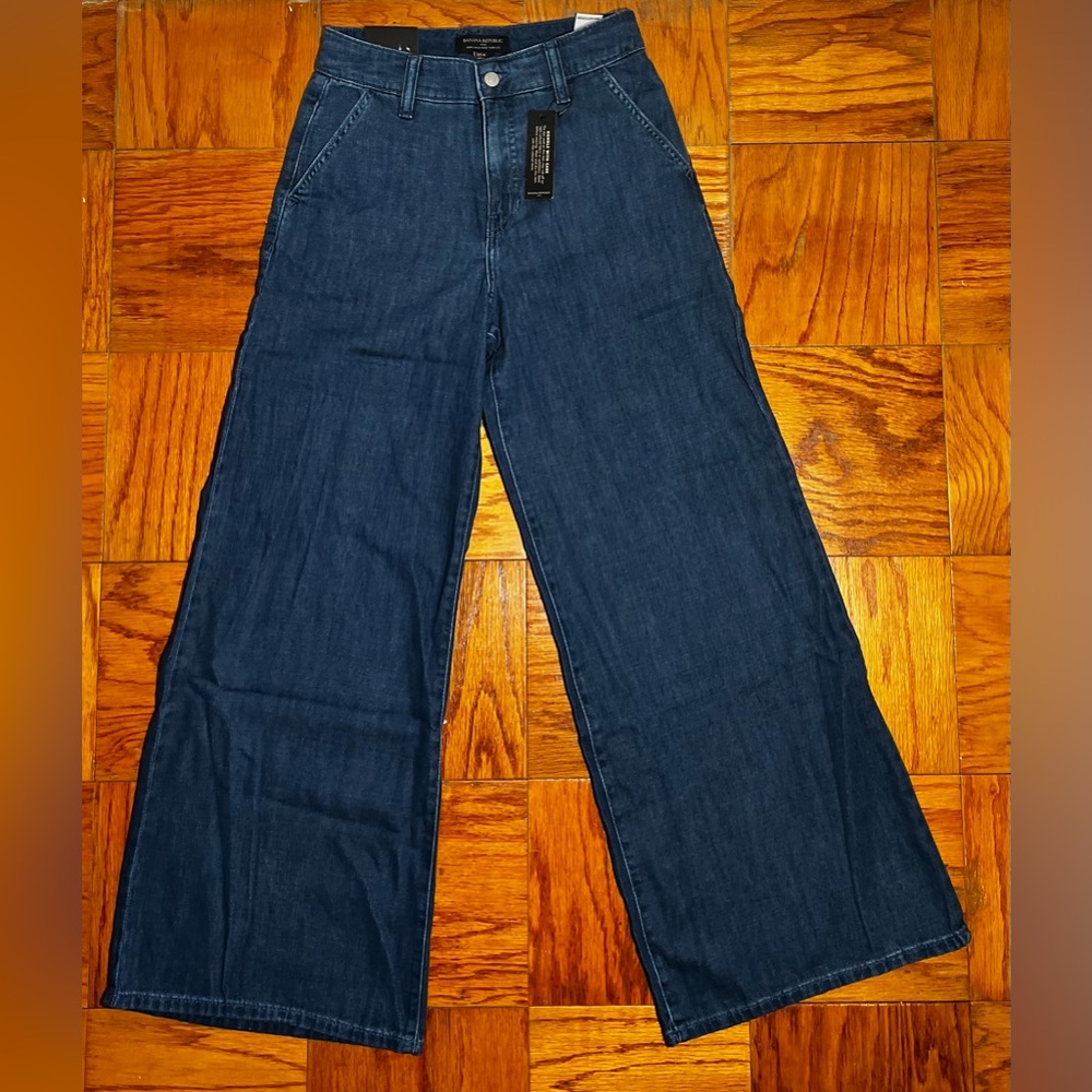 NEW Ultra High-Rise Wide-Leg Trouser Jean Sz 4